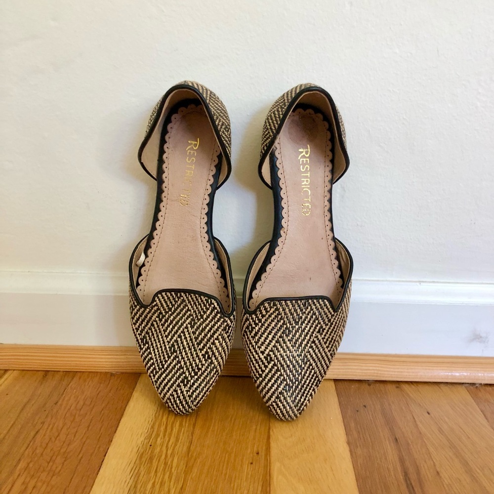 Restricted d’Orsay Pointed Flats, Size 7.5